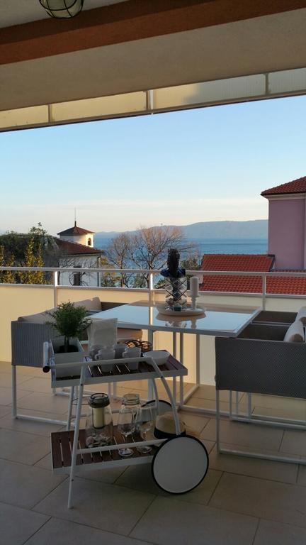 Novi Vinodolski Apartment Стая снимка